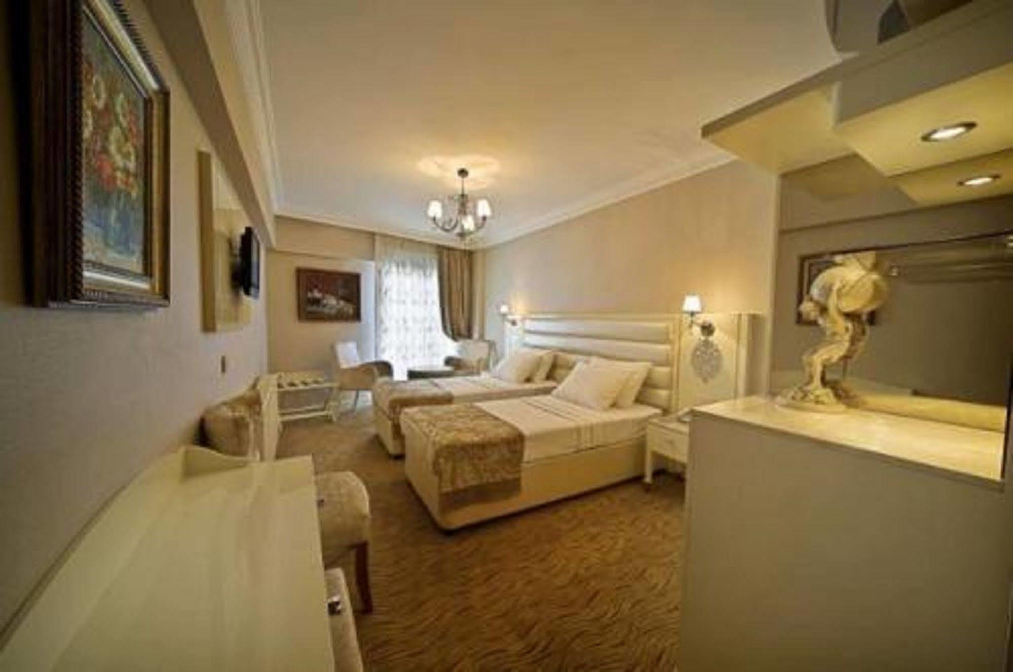 Royce Hotel Istanbul Ngoại thất bức ảnh