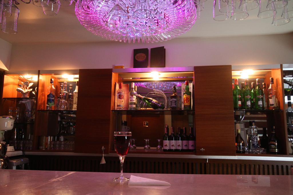Royce Hotel Istanbul Ngoại thất bức ảnh