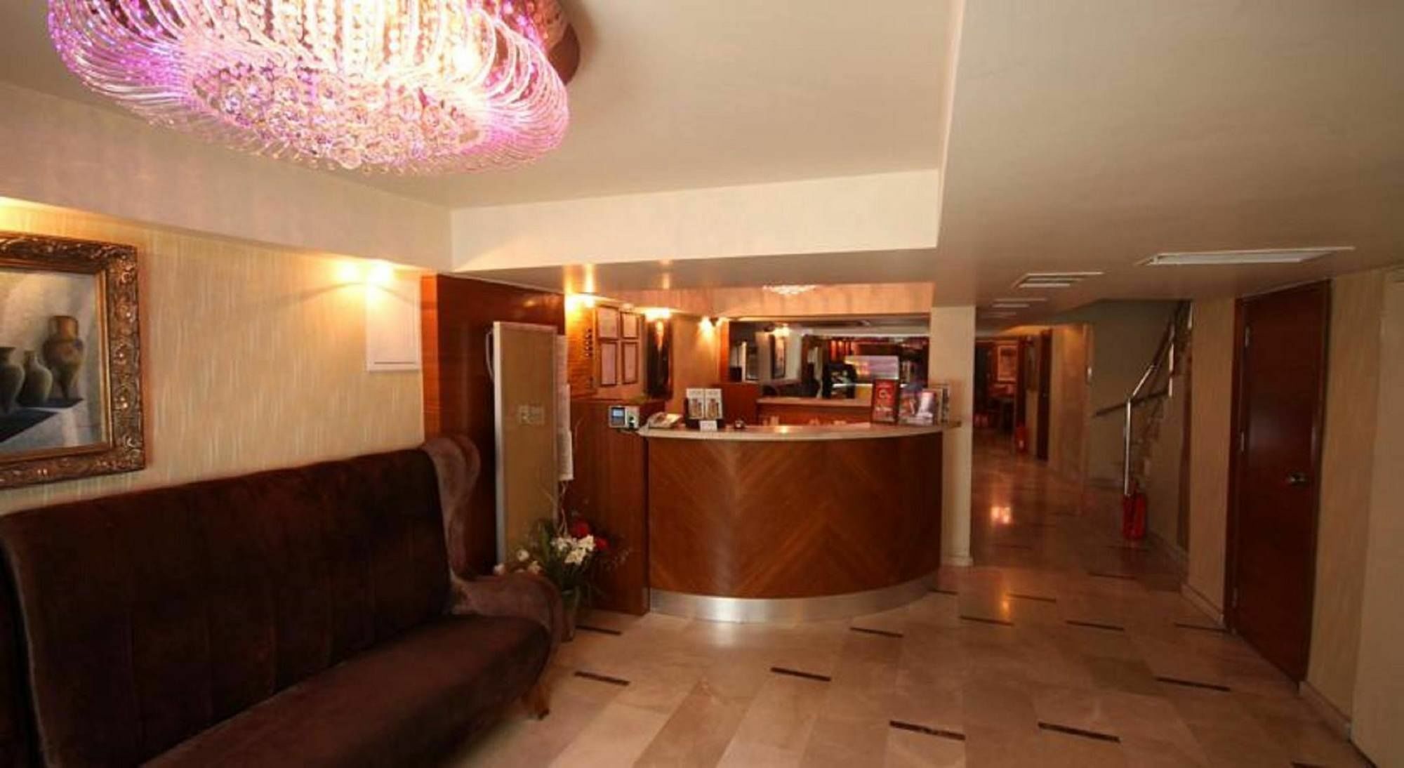 Royce Hotel Istanbul Ngoại thất bức ảnh